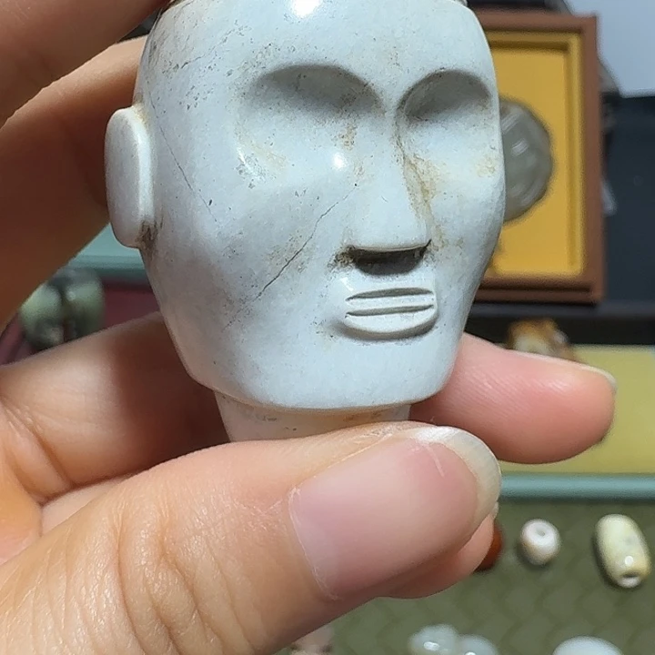 天***子和田玉未镶嵌颈饰