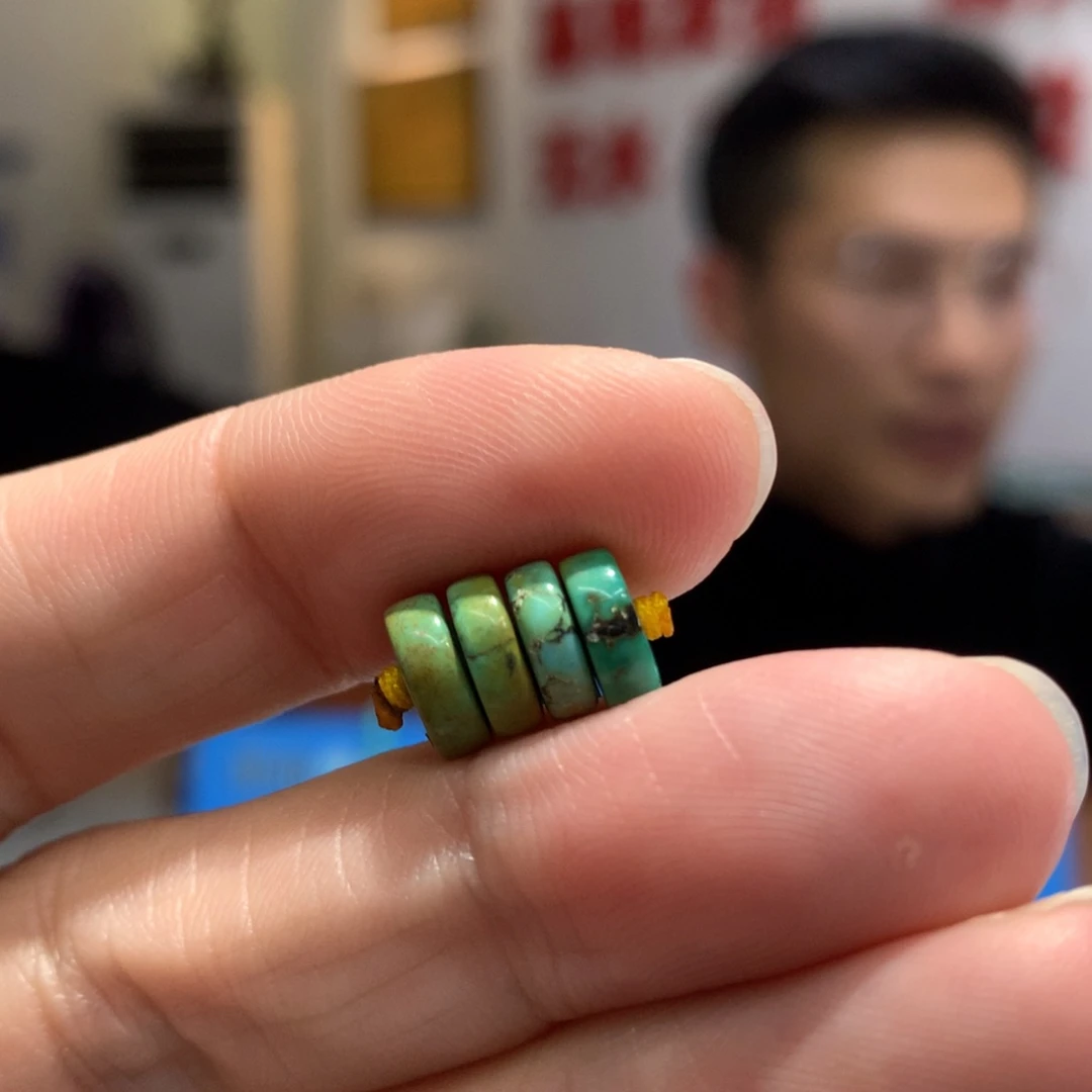 绿松石配饰未镶嵌