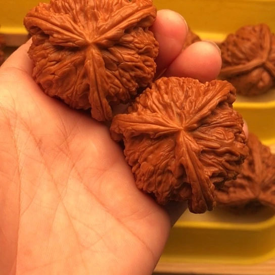 星***杰文玩核桃吊坠核桃