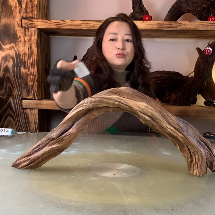 蓝***店天然的云南紫柚木会黄水