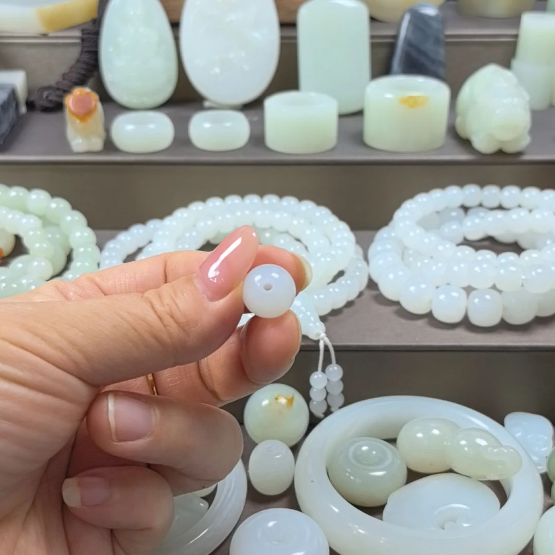 宁***宋和田玉未镶嵌颈饰