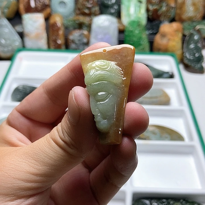 翡翠未镶嵌颈饰翡翠a货