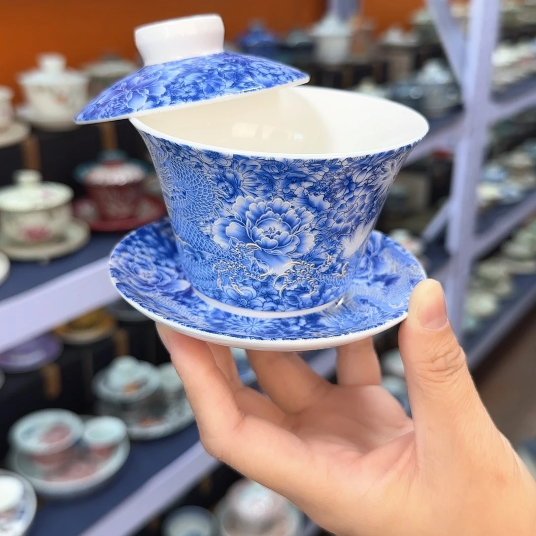 瓷片他也没有和别的女孩