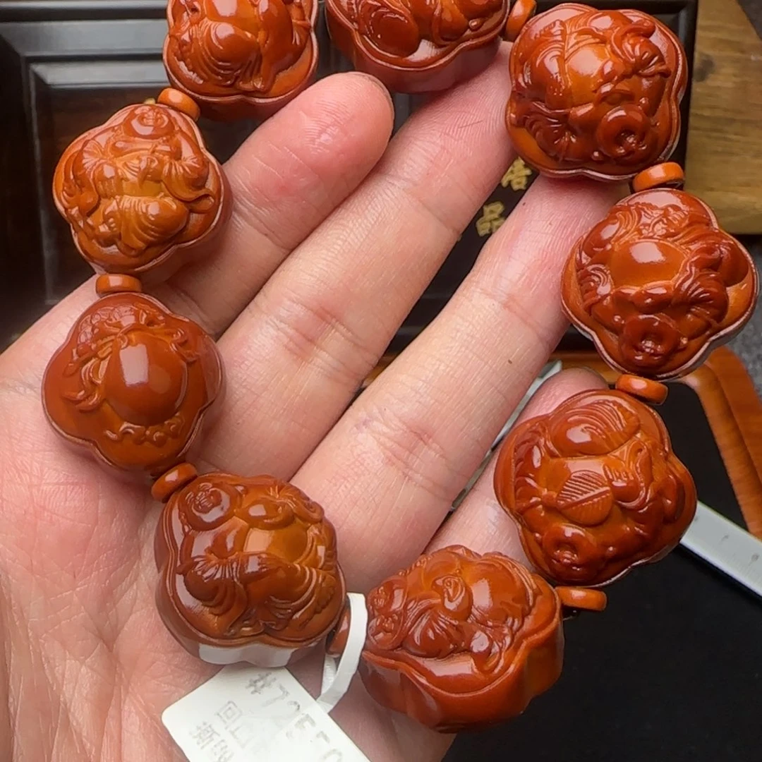 橄榄核吊坠浮雕弥勒