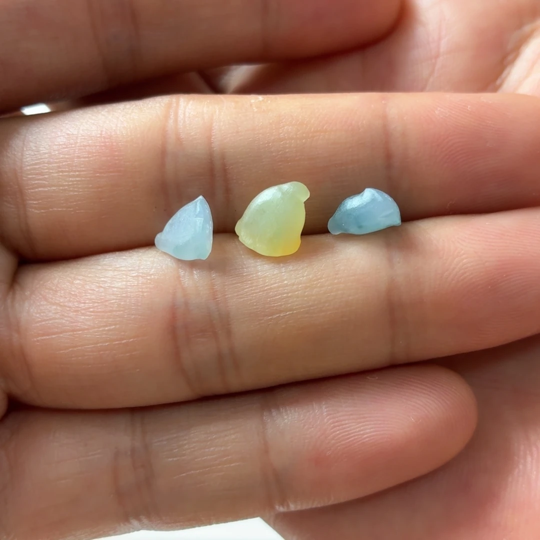 未镶嵌定制翡翠莲花