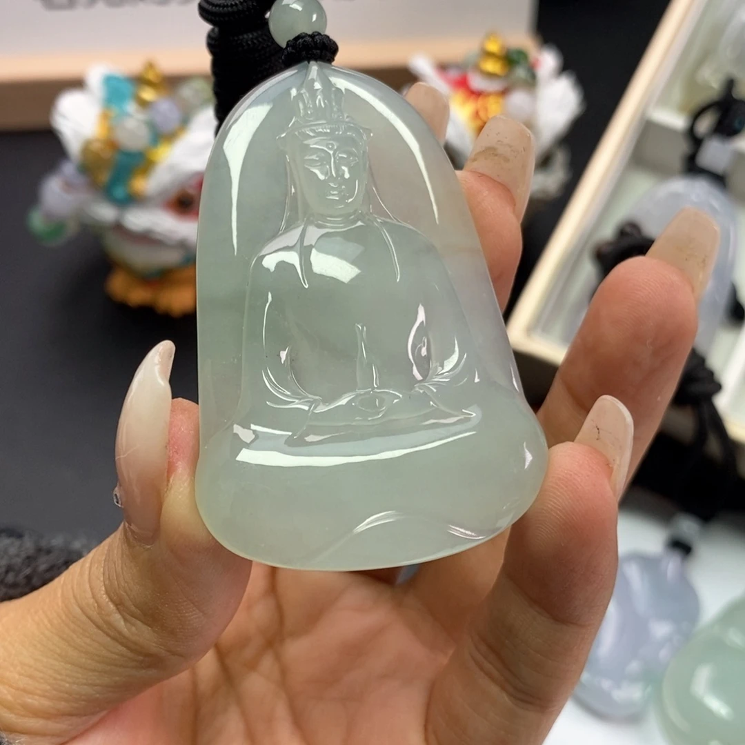 翡翠挂件未镶嵌L*翡翠