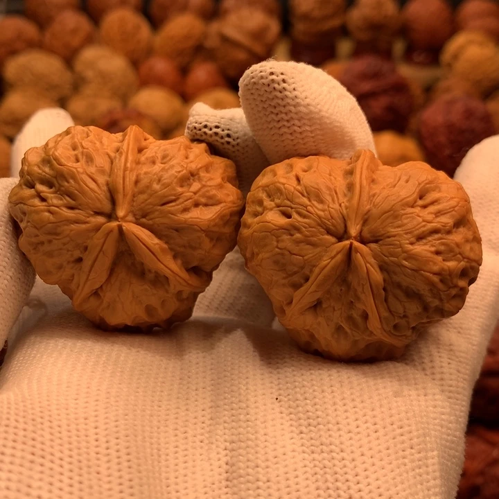 吊坠文玩核桃31……………..