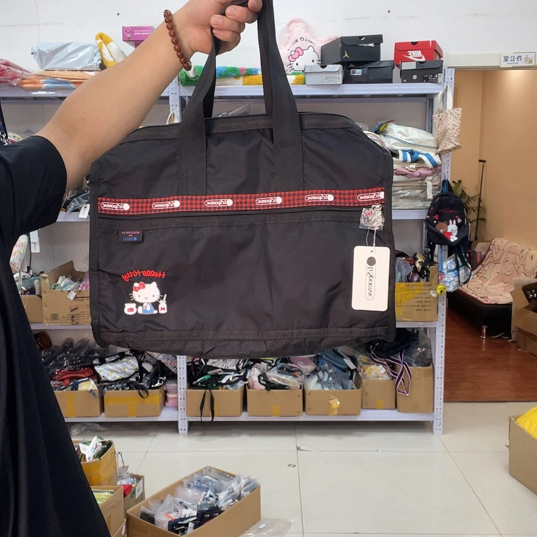 PU化妆包等产品和产品