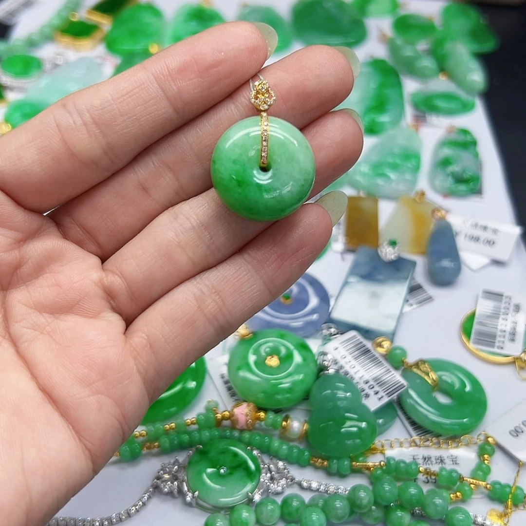 翡翠颈饰18K金镶嵌天然缅料A货一件