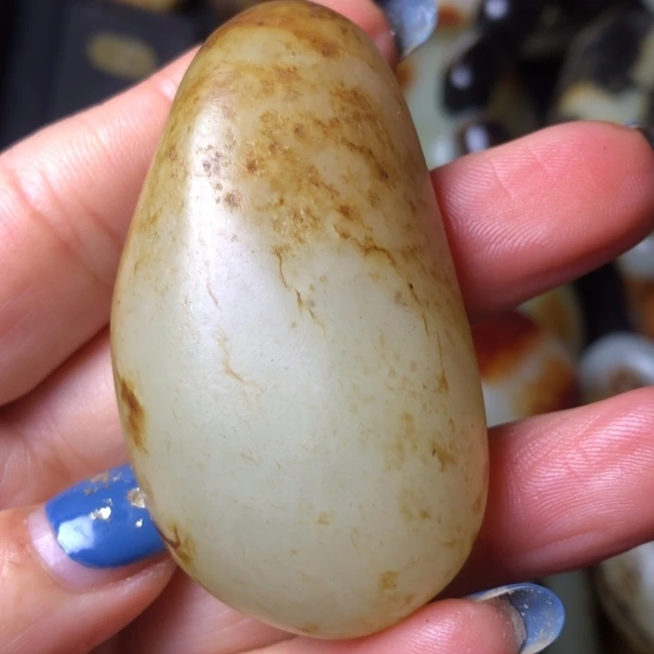 和田玉未镶嵌珠宝奇石