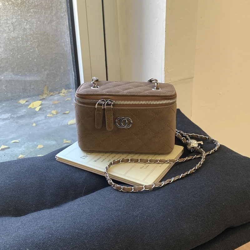 手拎绣线链条包包女新款时尚菱格化妆盒子包气质休闲单肩斜挎包