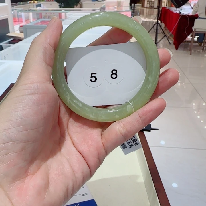 和田玉未镶嵌手镯409