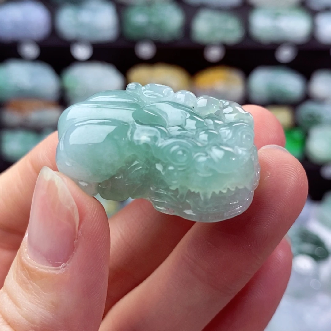 翡翠颈饰未镶嵌天然