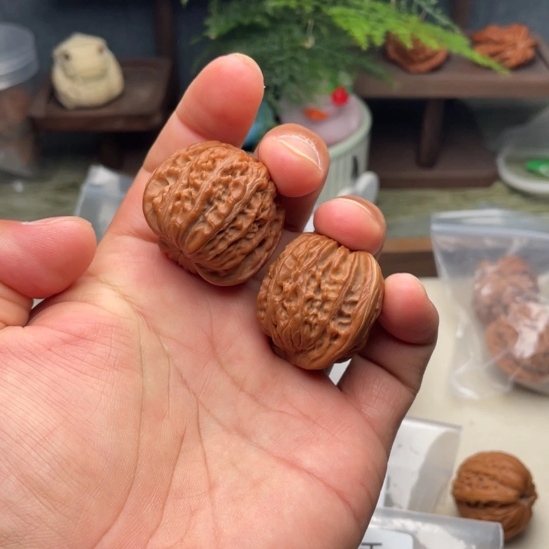 绅***生文玩核桃吊坠汉高楼
