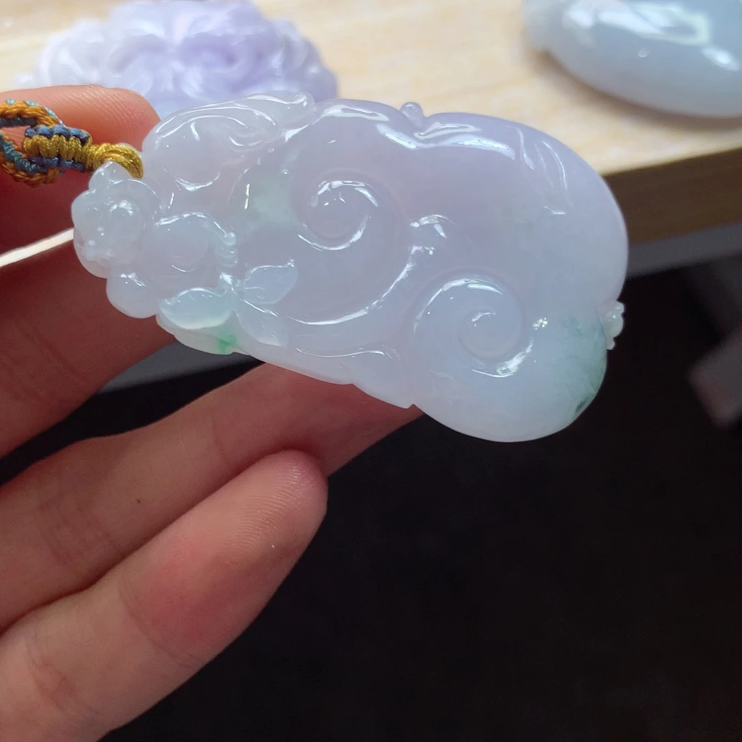 翡翠未镶嵌颈饰吊坠