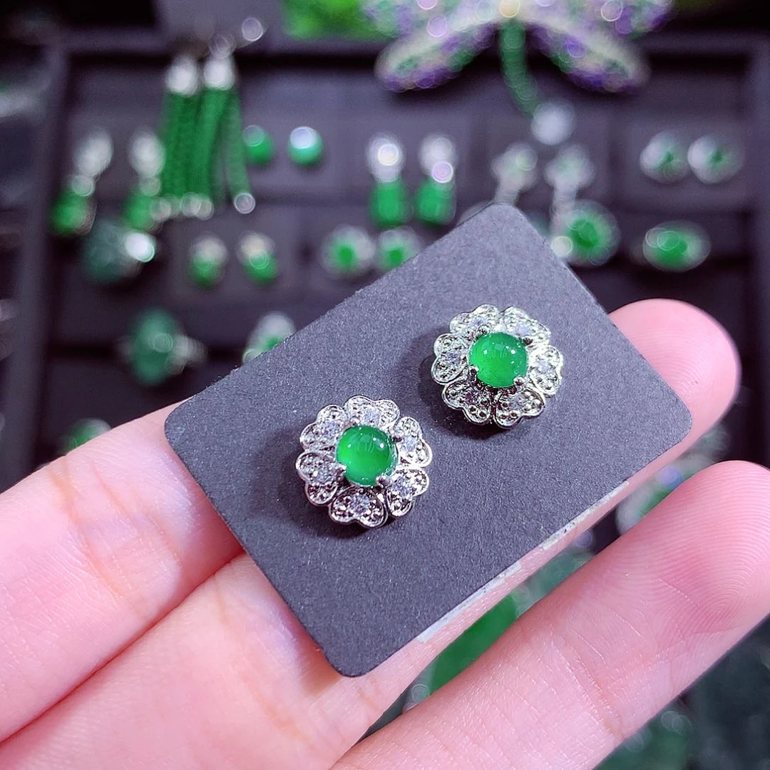 颈饰未镶嵌翡翠天然