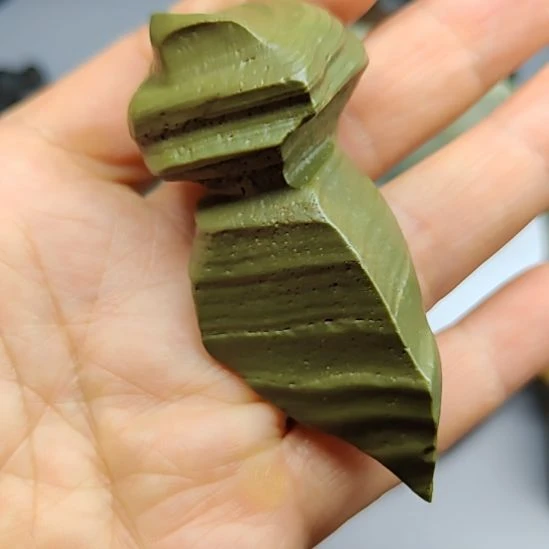 石材原石摆件：把玩件