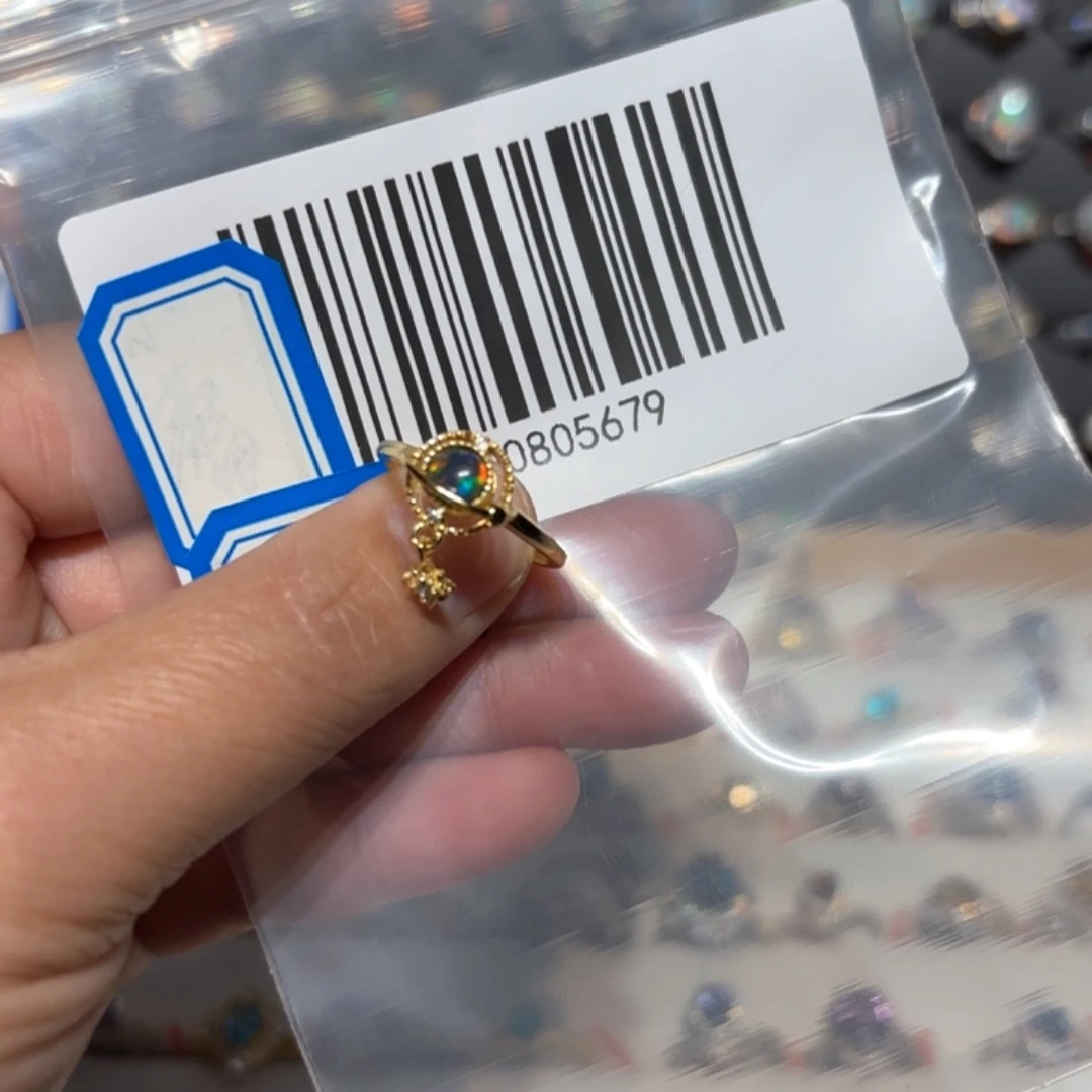 欧泊戒指银S925镶嵌唐****?