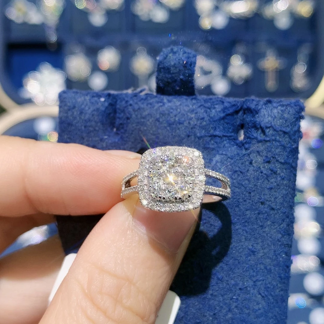 【闪购商品】铂Pt900镶嵌戒托钻石满钻方糖戒指
