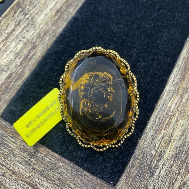 合金胸针 LL 中古首饰vintage West Germany西德阴雕卡梅奥胸针