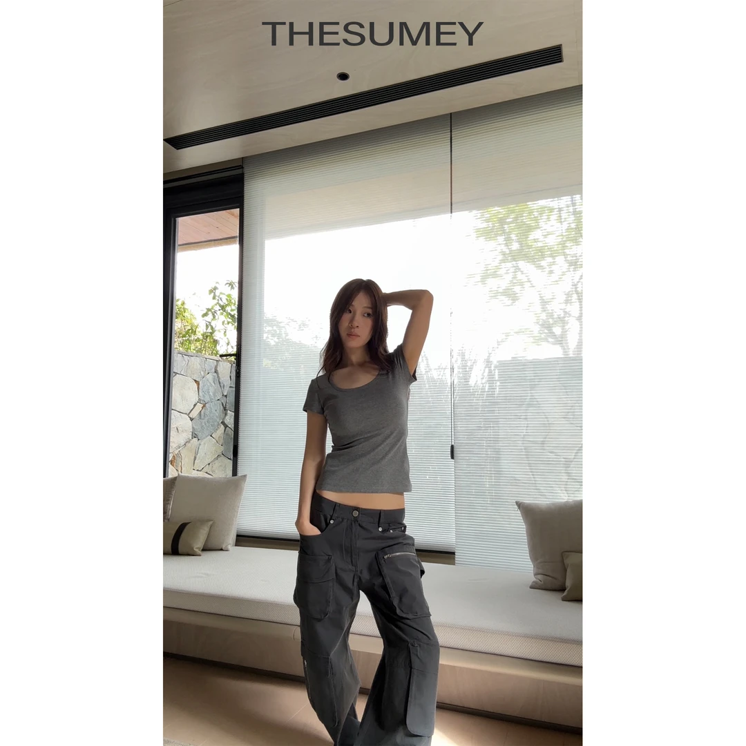 THESUMEYU领修身纯色打底短袖t恤女夏2025新款修身显瘦正肩上衣
