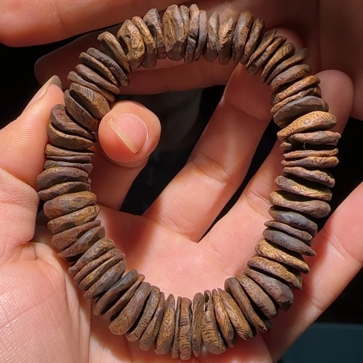 沉香手串海南老白棋沉水树丁手串21.7克