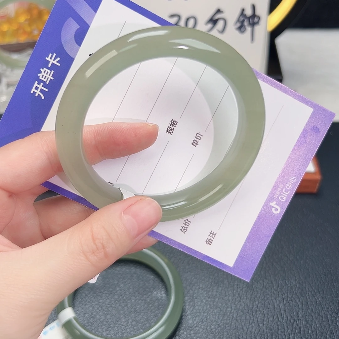 你***一东陵石未镶嵌手镯56/57