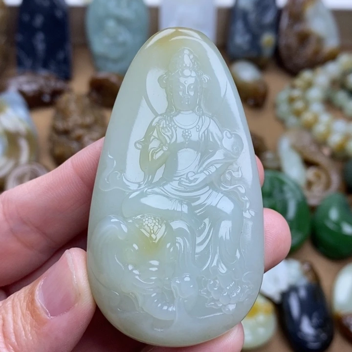 和田玉颈饰未镶嵌小*宝