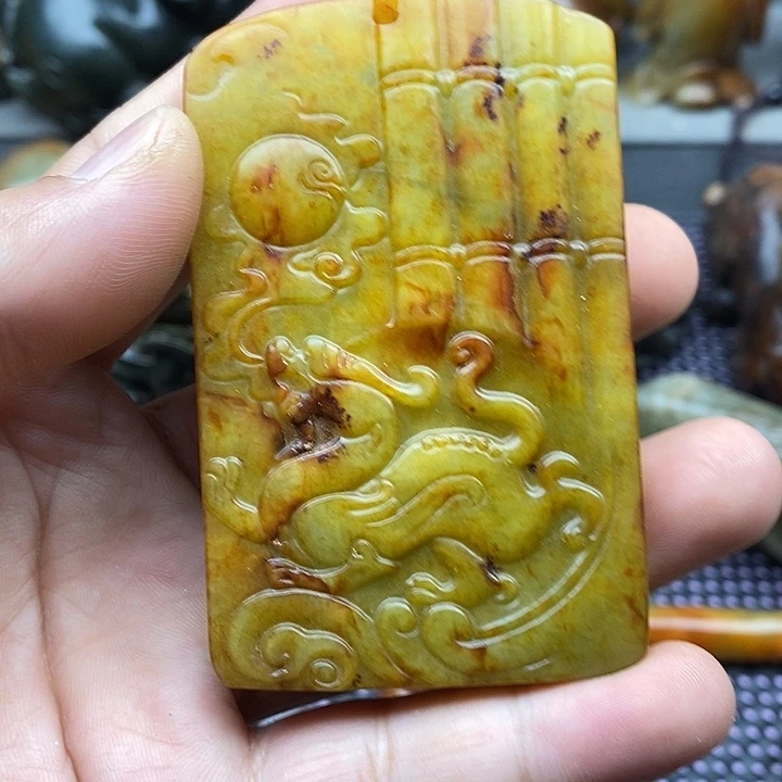 未镶嵌蛇纹石玉颈饰