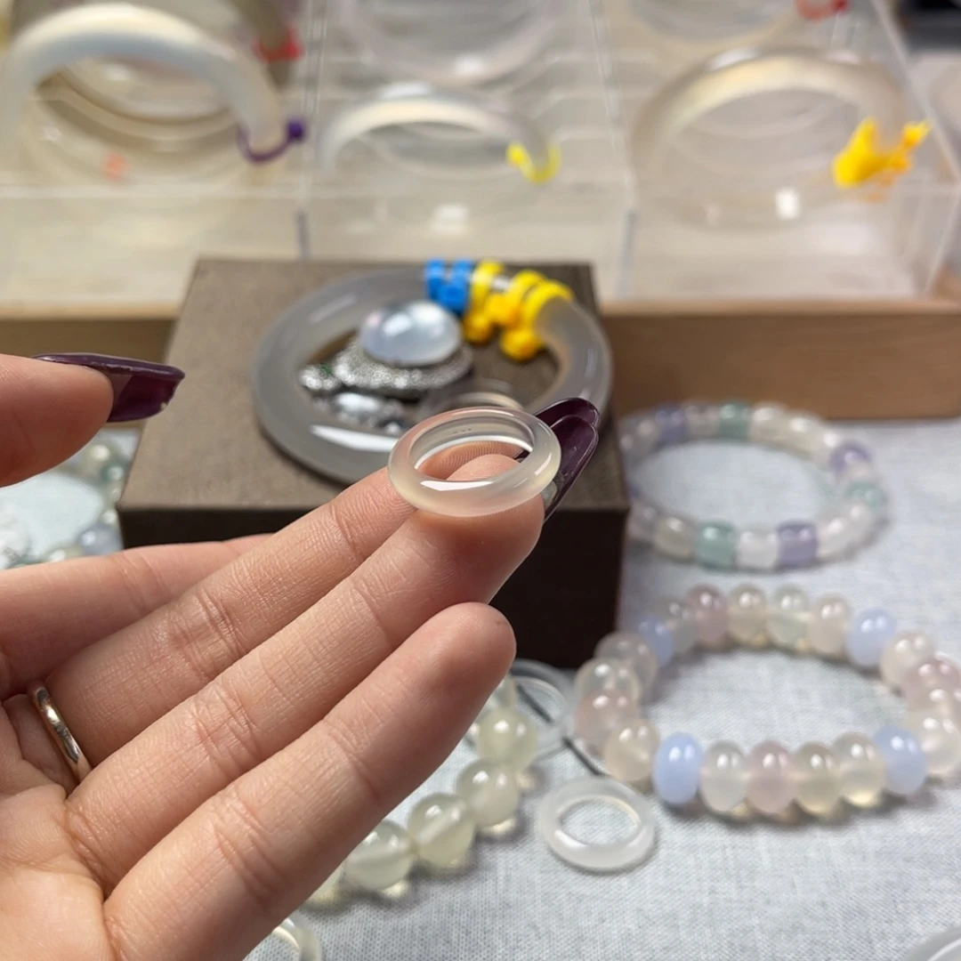 未镶嵌手串玛瑙/玉髓香***鱼