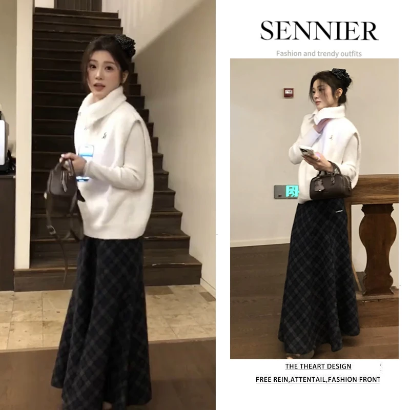 秋季穿搭女2025新款韩版无袖设计针织上衣百搭打底衫半身裙三件套