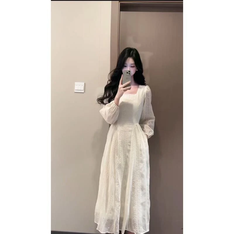 法式温柔杏雨梨云方领裙子女早秋2025新款韩系千金感收腰气质长裙