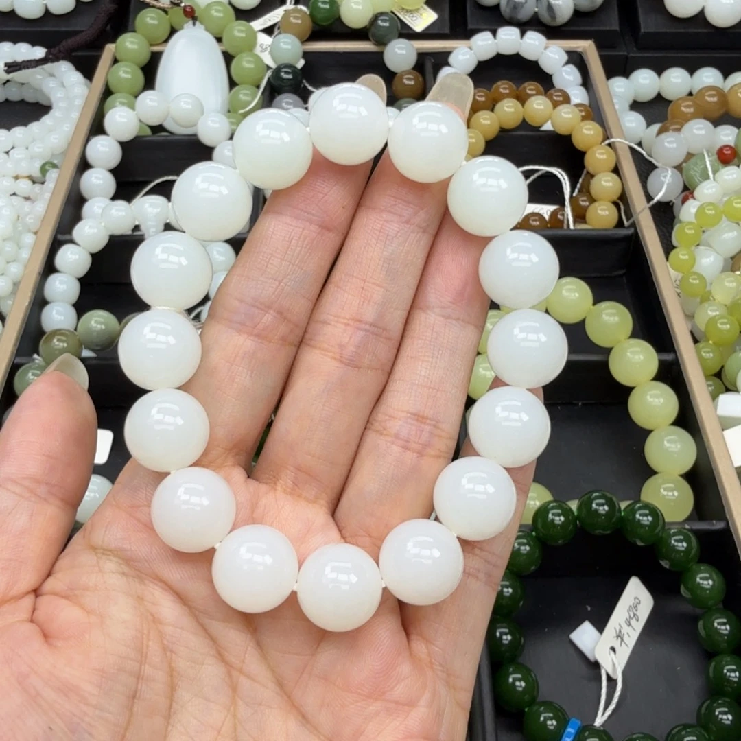 日***辰未镶嵌手链和田玉13mm