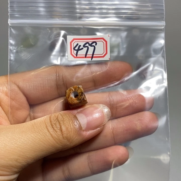 蛇纹石玉颈饰未镶嵌韩*