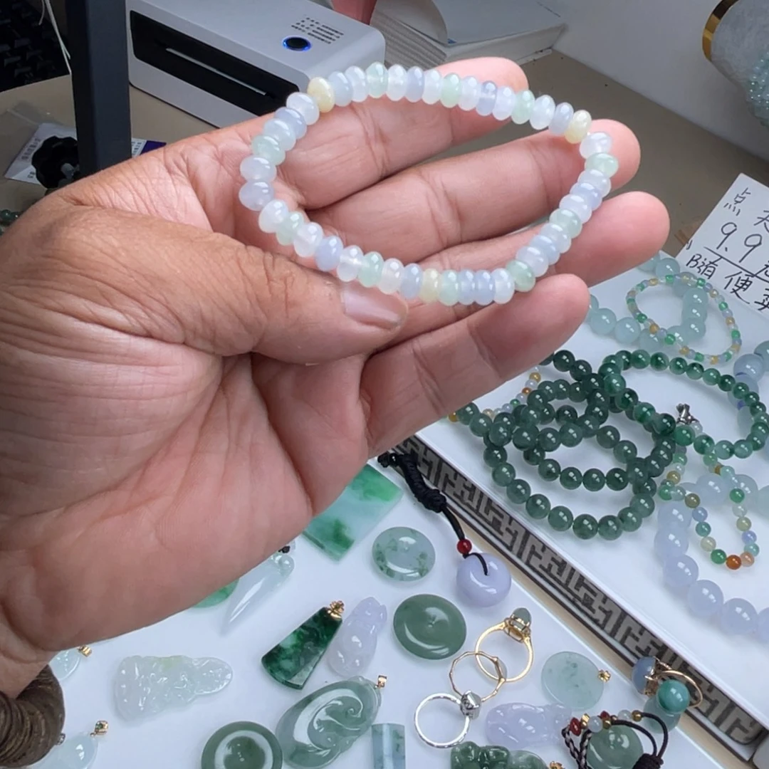 翡翠未镶嵌颈饰翡翠冰三彩手串