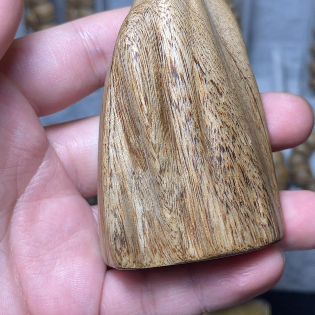 沉香吊坠《壹世香傳》菩萨35.6g