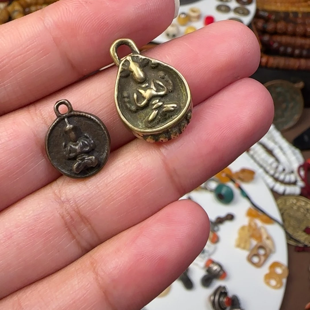 心***杭黄铜四壁观音题材挂件