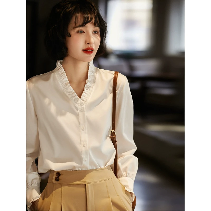 笑涵阁 柔雅精致清透气质木耳边立领白色长袖衬衫CYC880473AG