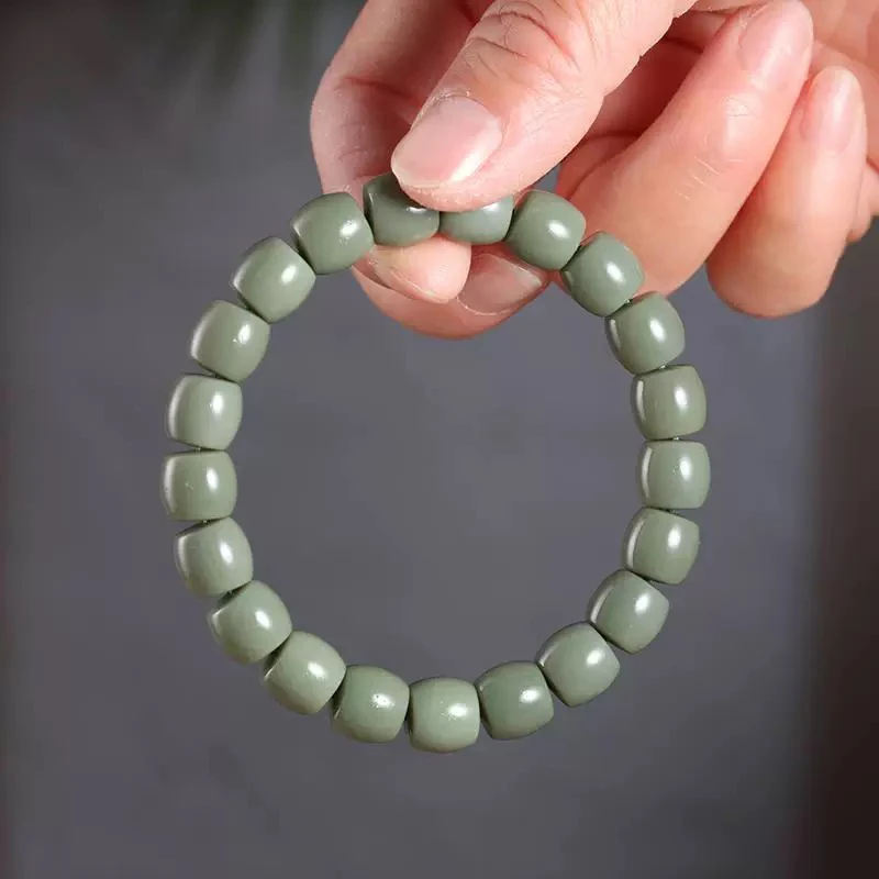 新疆和田玉沙枣青手串卡10直切特细精品