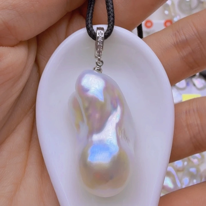 未镶嵌淡水珍珠吊坠(赠链)