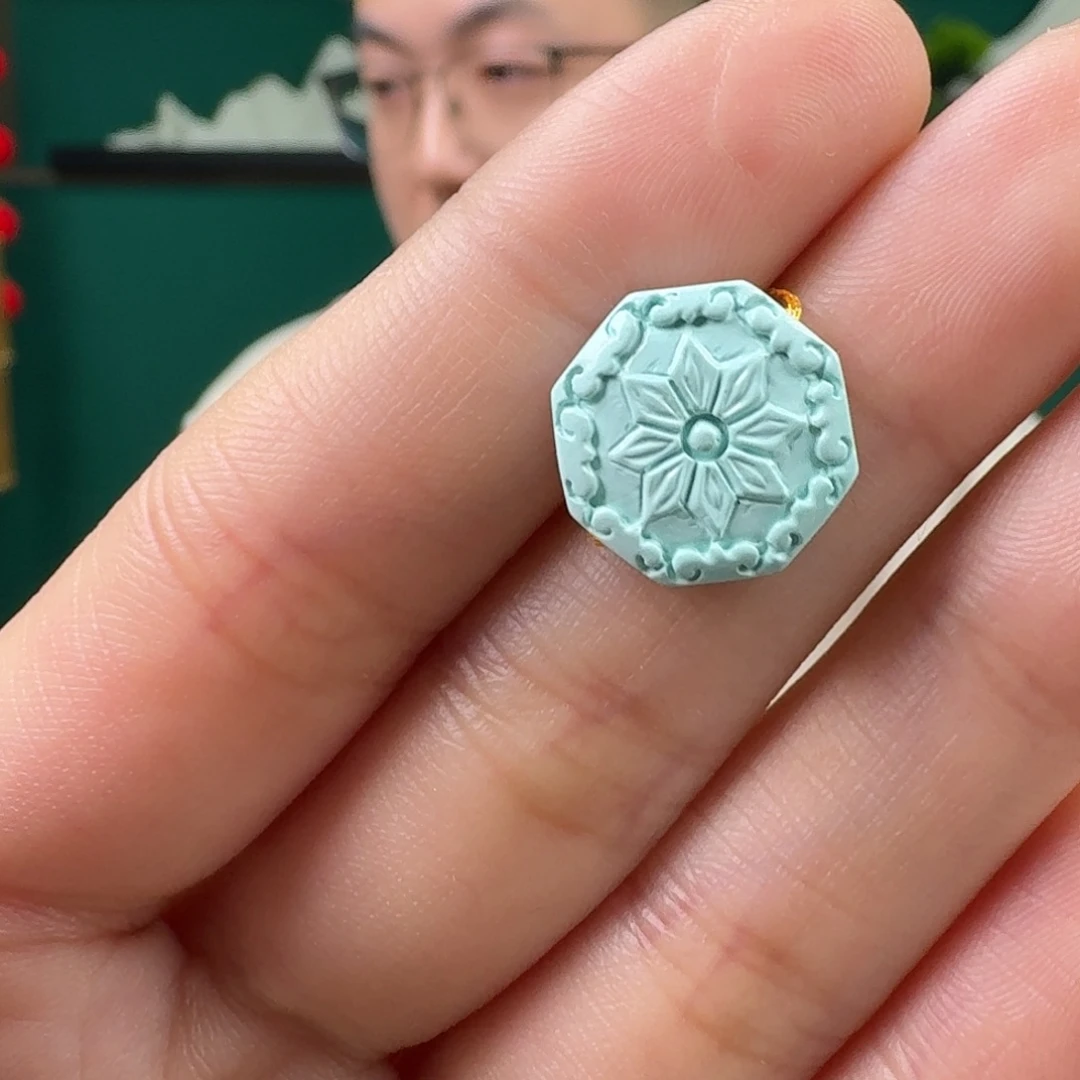 绿松石未镶嵌挂件