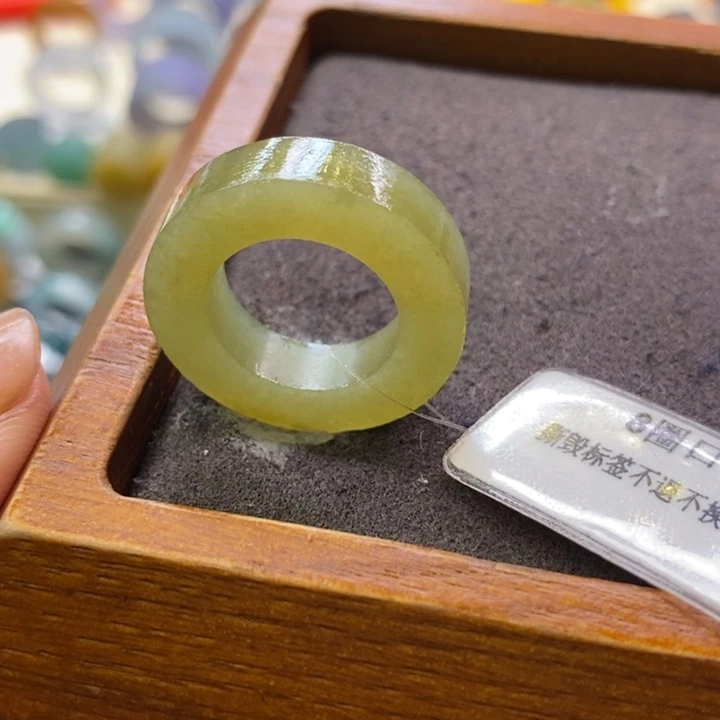 未镶嵌定制翡翠翡翠