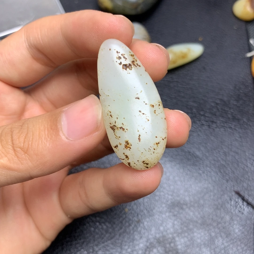 未镶嵌和田玉挂件