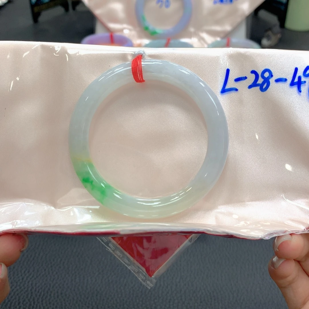 翡翠未镶嵌手镯翡翠