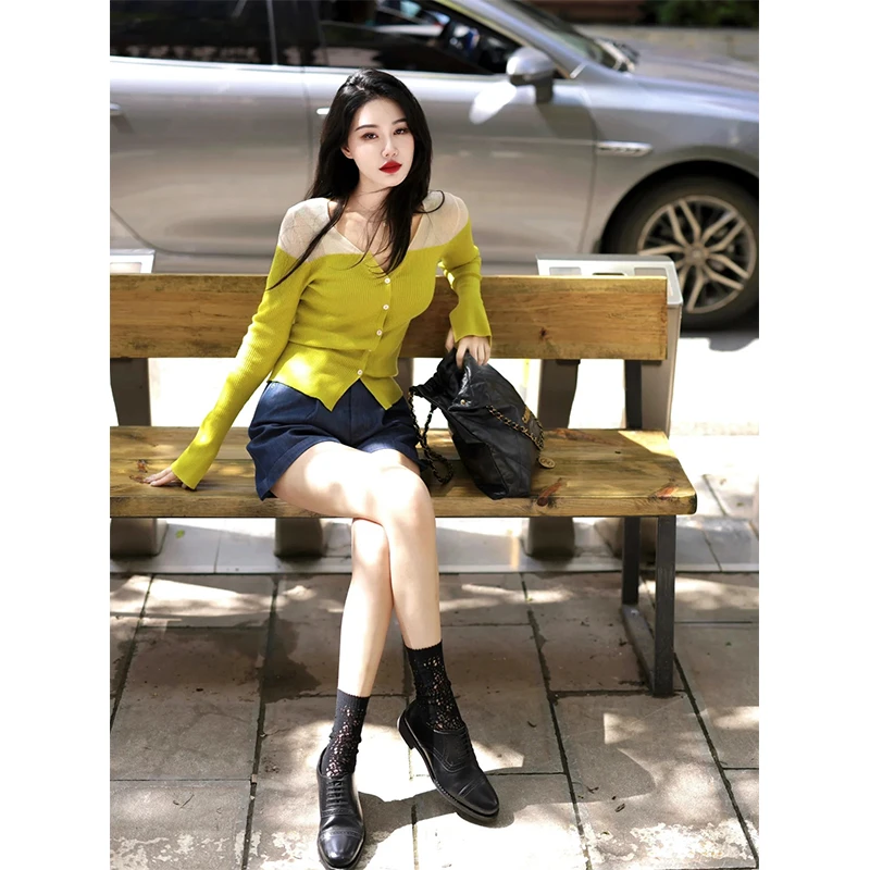 洋气衣服女春秋拼接简约通勤长袖V领毛针织衫上衣高腰休闲短裤子