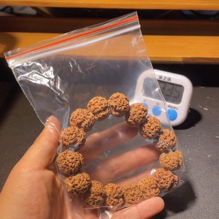 紫***鱼手串金刚菩提这个