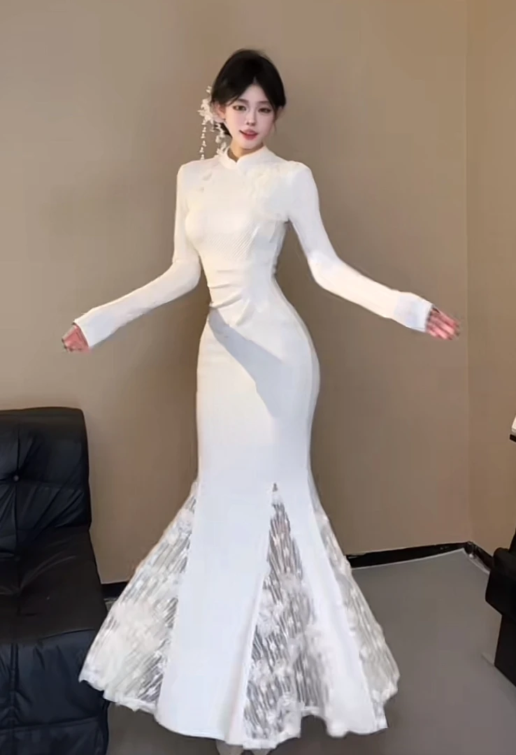 小莹日记【雾凇白雪】秋冬温柔蕾丝插片收腰针织连衣裙SXQHZ408281