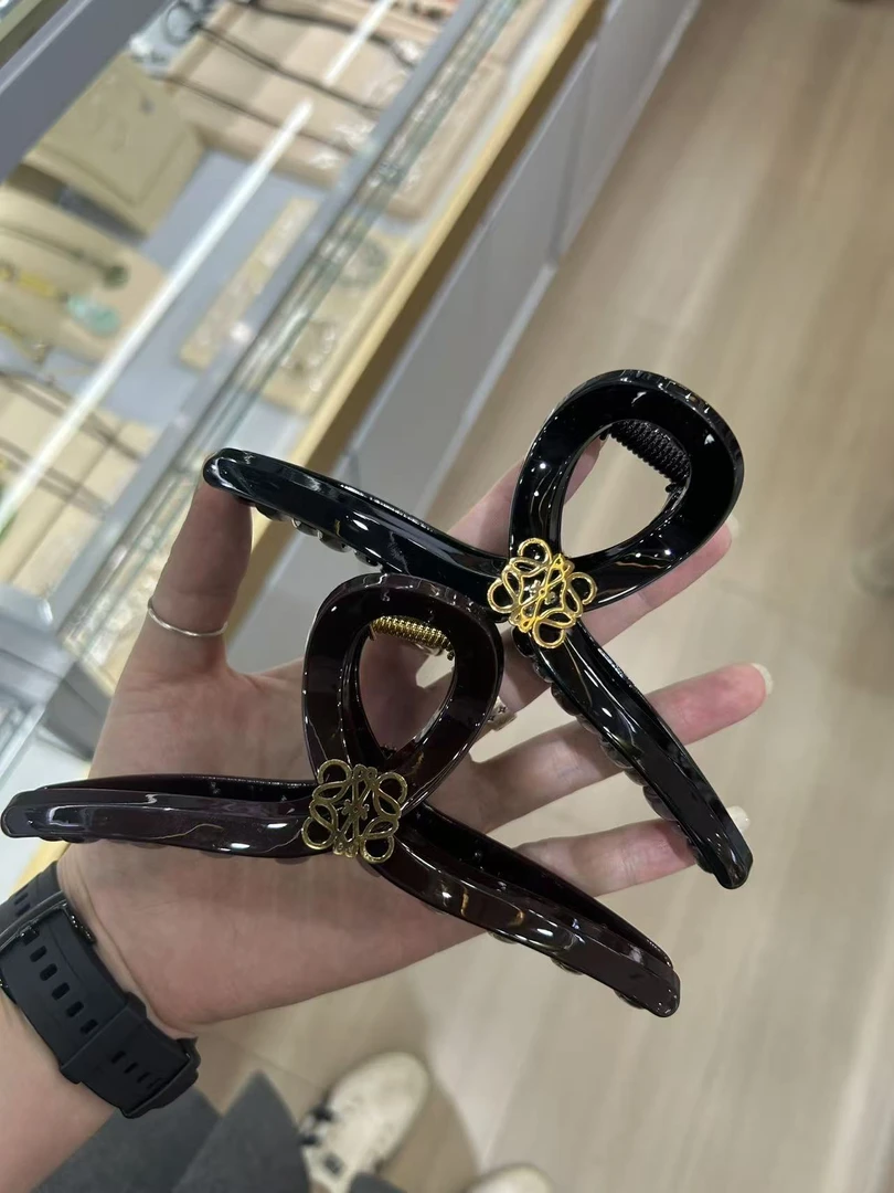 森系抓夹波西米亚风少女风发夹百搭简约大抓夹鲨鱼夹