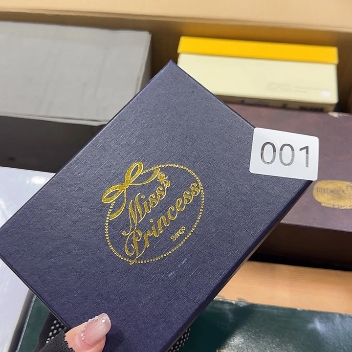L***Y中古物品默认微瑕no退no换