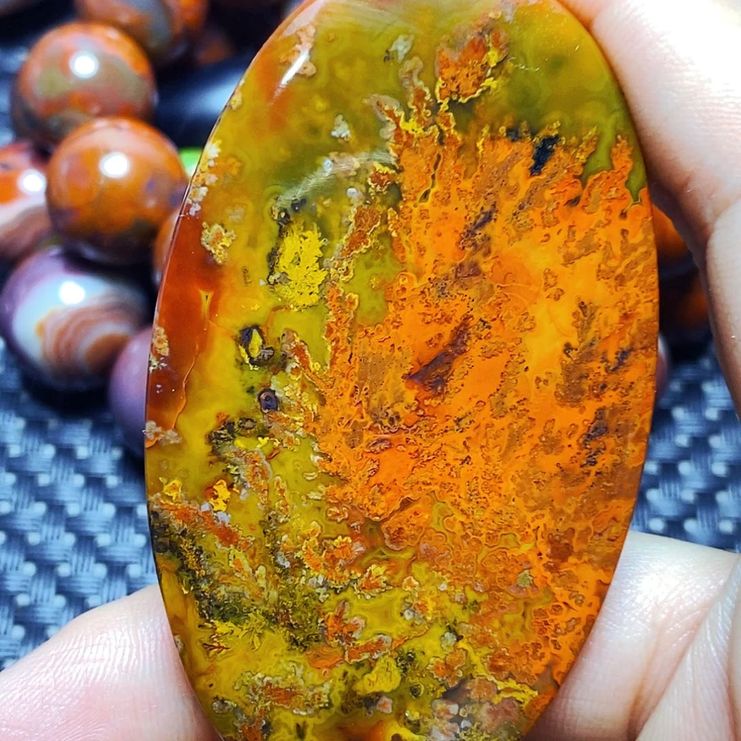 未镶嵌颈饰玛瑙/玉髓